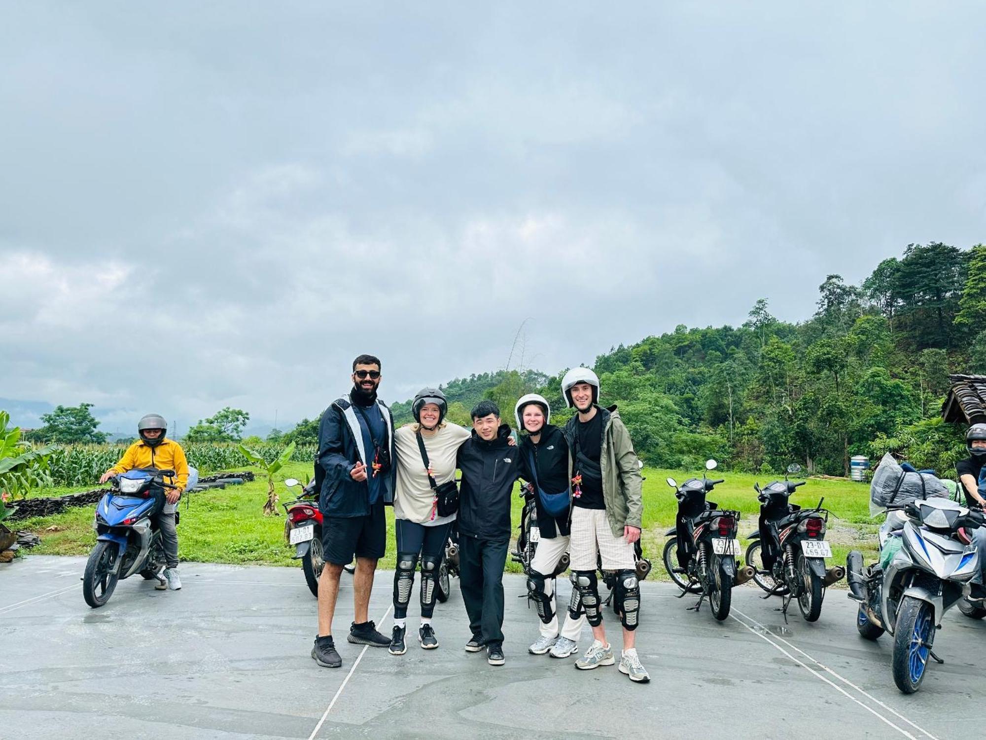 Ban Bang Ecolodge Tours & Motorbike Rental Ha Giang Kültér fotó